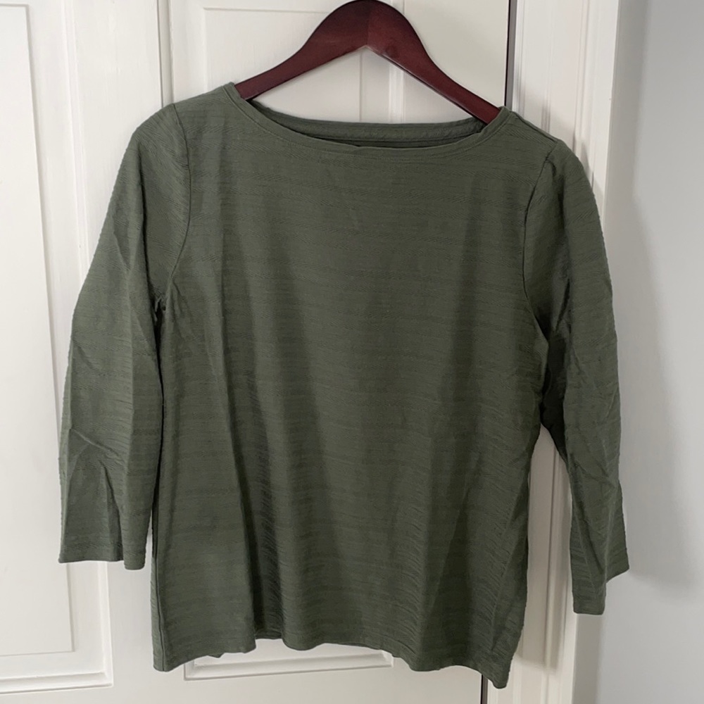 Talbots t-shirt. 3/4 sleeves. Boat neck.